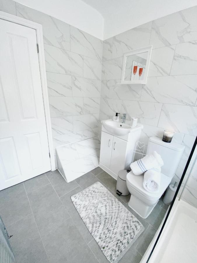 Luxurious Family Home In West Midlands Northfield Εξωτερικό φωτογραφία